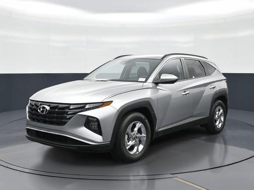 Shimmering Silver 2023 Hyundai TUCSON SEL