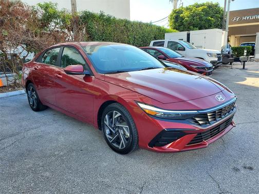 2025 Hyundai ELANTRA SEL