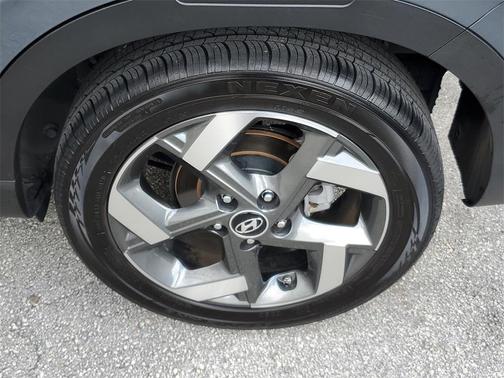 2024 Hyundai VENUE Limited