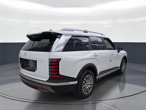 Creamy White Pearl 2026 Hyundai PALISADE SEL 7P