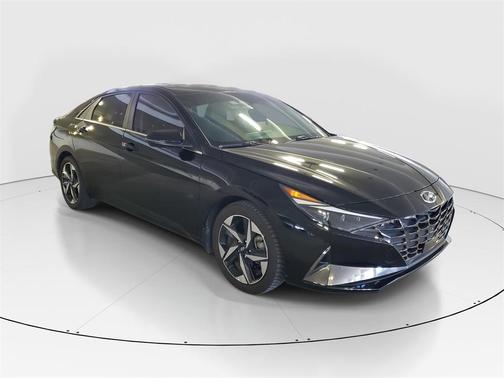 2022 Hyundai ELANTRA Limited
