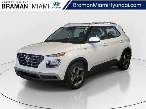 2023 Hyundai VENUE SEL