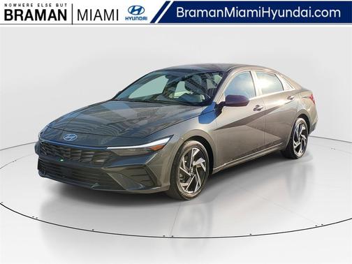 2025 Hyundai ELANTRA SEL