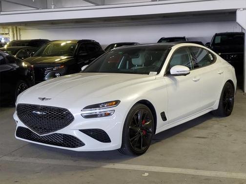 2023 Genesis G70 3.3T RWD