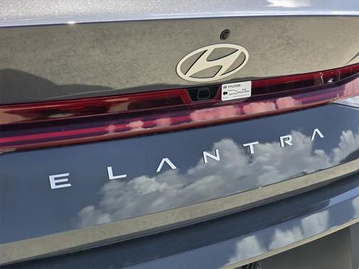 2025 Hyundai ELANTRA Sport