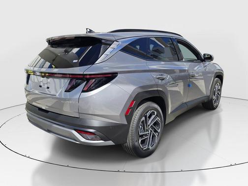 Shimmering Silver 2026 Hyundai TUCSON Hybrid Limited