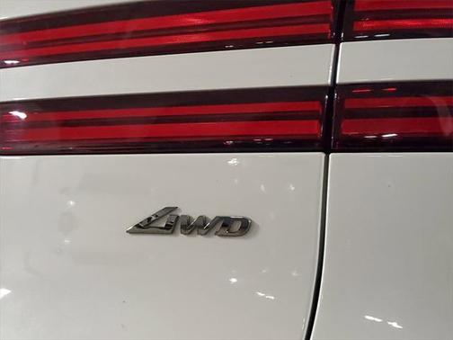 2023 Genesis GV70 2.5T AWD