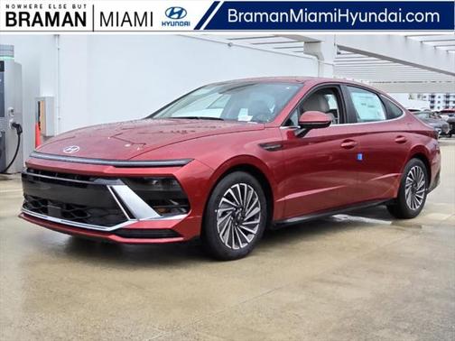 2025 Hyundai SONATA Hybrid SE