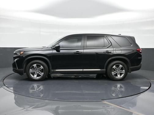 Crystal Black Pearl 2025 Honda Pilot EX-L