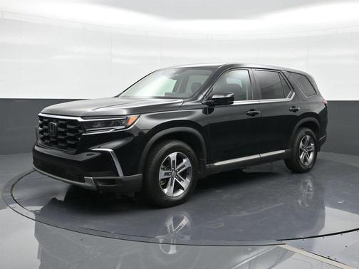 Crystal Black Pearl 2025 Honda Pilot EX-L
