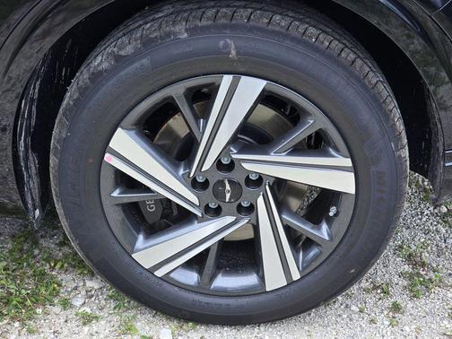 Vik Black 2026 Genesis GV70 3.5T Sport Advanced