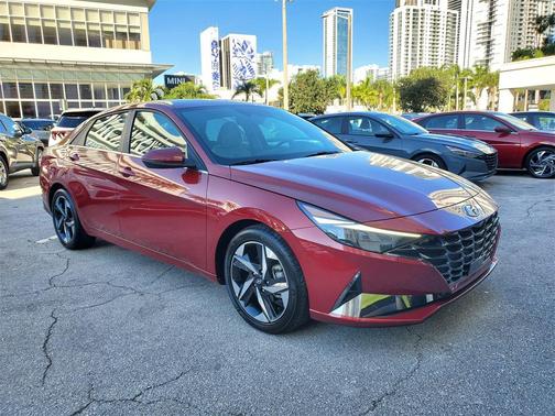 2023 Hyundai ELANTRA Limited