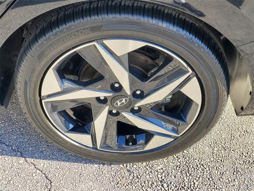 2023 Hyundai ELANTRA HEV Limited