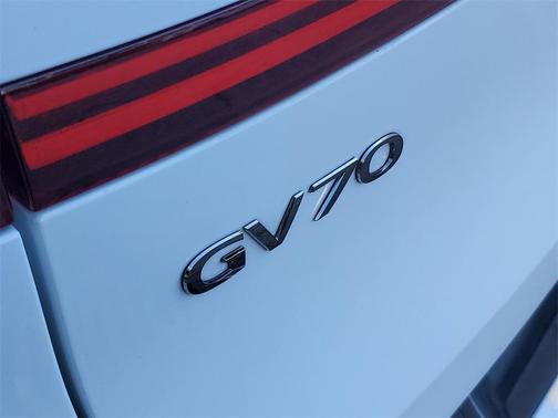 2024 Genesis GV70 2.5T AWD