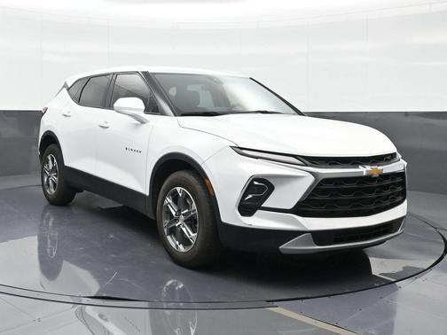 Summit White 2023 Chevrolet Blazer 2LT