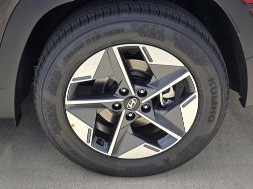 Phantom Black 2026 Hyundai TUCSON SEL Premium