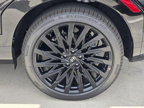 Phantom Black 2026 Hyundai SANTA FE Calligraphy