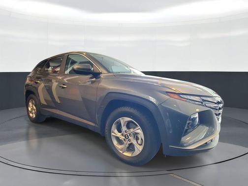 2023 Hyundai TUCSON SE