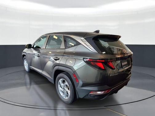 2023 Hyundai TUCSON SE