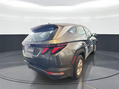 2023 Hyundai TUCSON SE