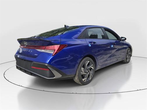 2025 Hyundai ELANTRA HEV SEL Sport