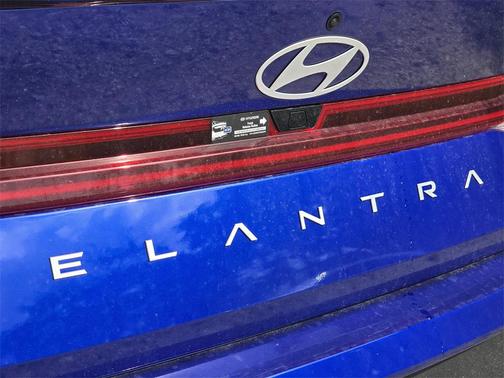 2025 Hyundai ELANTRA HEV SEL Sport
