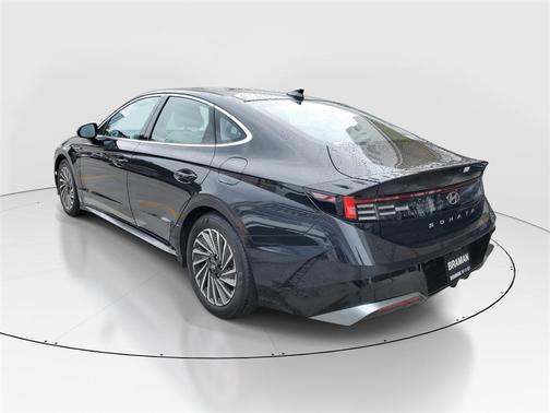 2025 Hyundai SONATA Hybrid SE