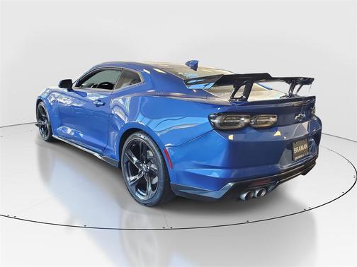 2021 Chevrolet Camaro RWD Coupe LT1