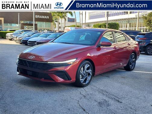 2025 Hyundai ELANTRA SEL