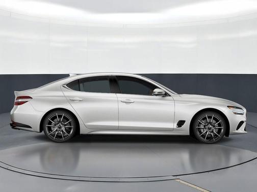 2026 Genesis G70 2.5T RWD Prestige