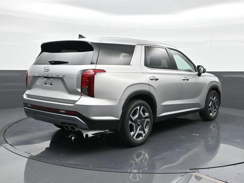 Typhoon Silver 2025 Hyundai PALISADE SEL Premium 8P