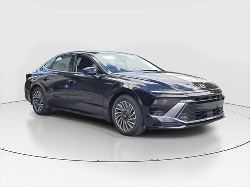 2025 Hyundai SONATA Hybrid SE