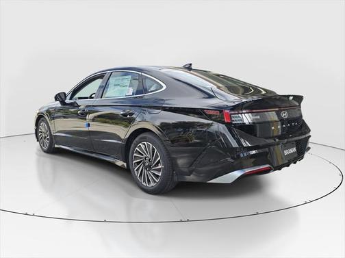 2025 Hyundai SONATA Hybrid SE