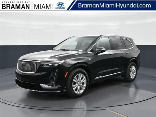 Stellar Black Metallic 2023 Cadillac XT6 Luxury FWD