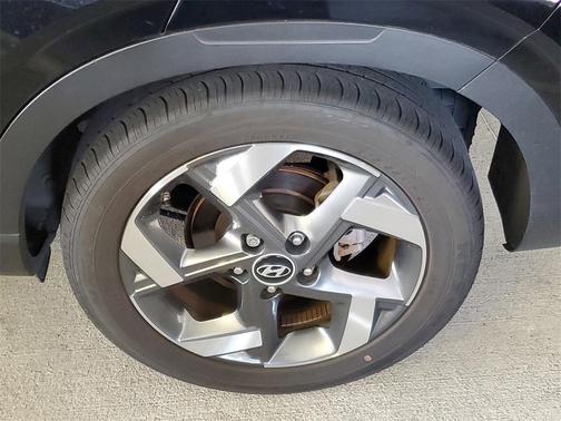 2022 Hyundai VENUE SEL