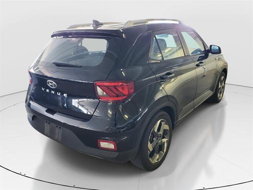 2022 Hyundai VENUE SEL