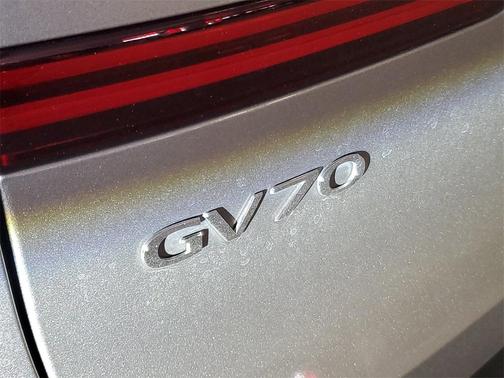 2023 Genesis GV70 2.5T AWD
