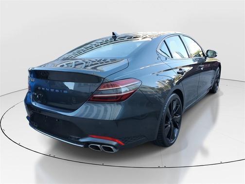 2023 Genesis G70 2.0T RWD