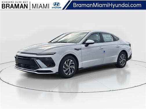 2026 Hyundai SONATA Hybrid Base