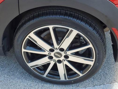 Chili Red 2024 MINI Hardtop Cooper S