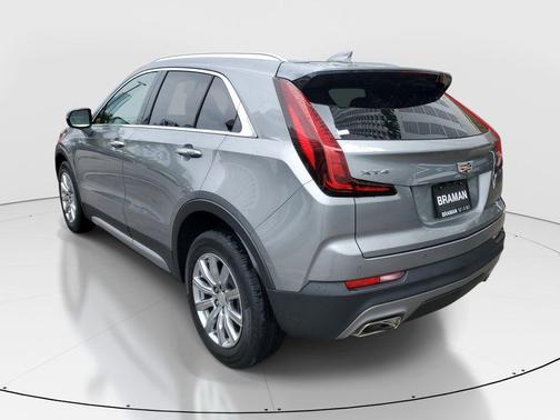 Argent Silver Metallic 2023 Cadillac XT4 Premium Luxury