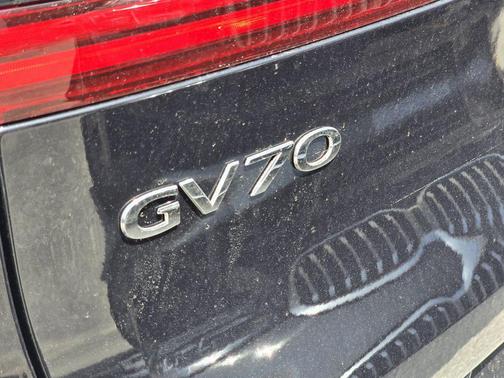 Vik Black 2026 Genesis GV70 2.5T Select