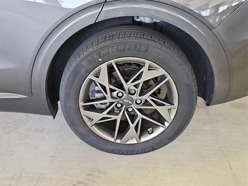 2022 Genesis GV70 2.5T AWD
