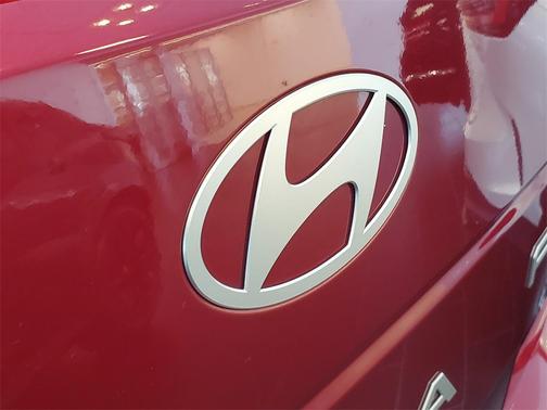 2025 Hyundai SANTA FE SEL 2.4