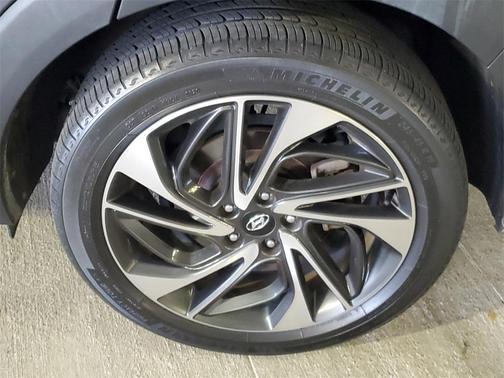 2021 Hyundai TUCSON Sport