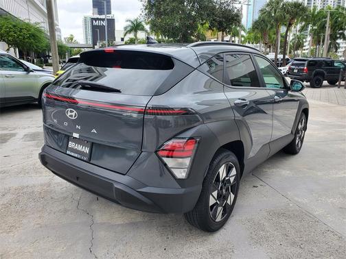 2025 Hyundai KONA SEL Convenience