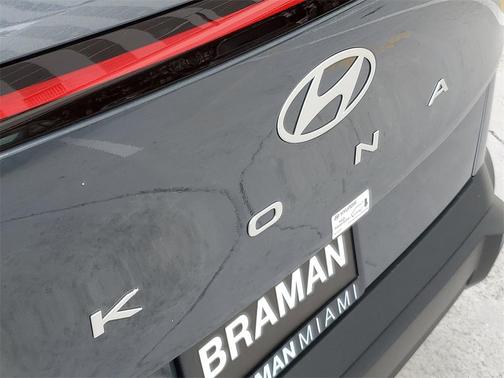 2025 Hyundai KONA SEL Convenience