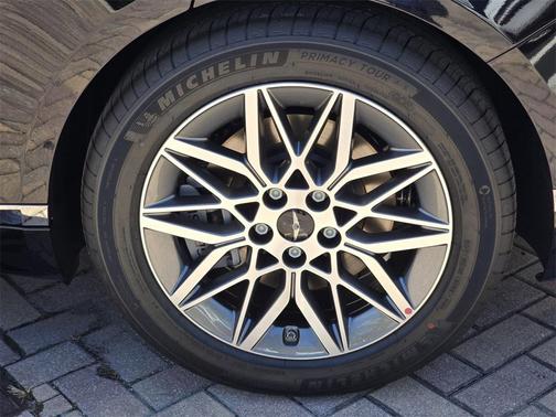 2025 Genesis G80 2.5T AWD