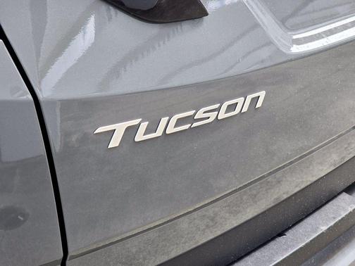 Hampton Gray 2026 Hyundai TUCSON SE