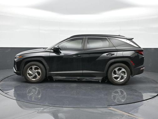 Black Pearl 2024 Hyundai TUCSON SEL